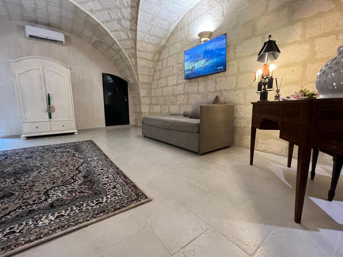 Suite Cavour Luxury Home Taranto Dış mekan fotoğraf