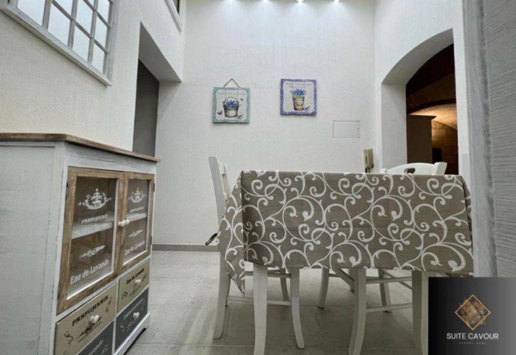 Suite Cavour Luxury Home Taranto Dış mekan fotoğraf