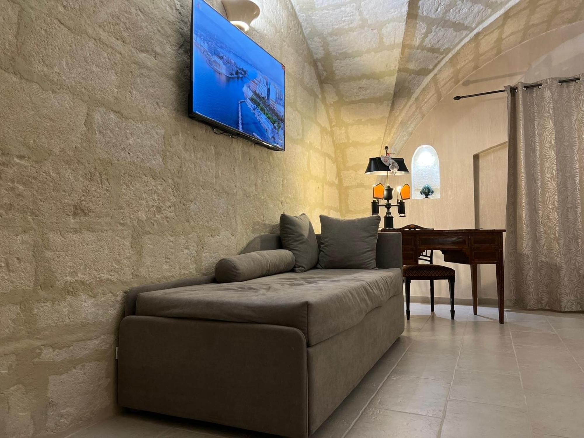 Suite Cavour Luxury Home Taranto Dış mekan fotoğraf